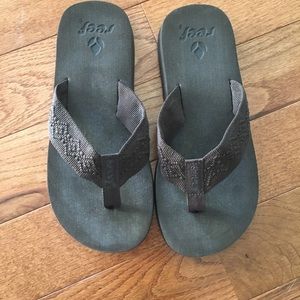 Reef classic sandals, brown. EUC.